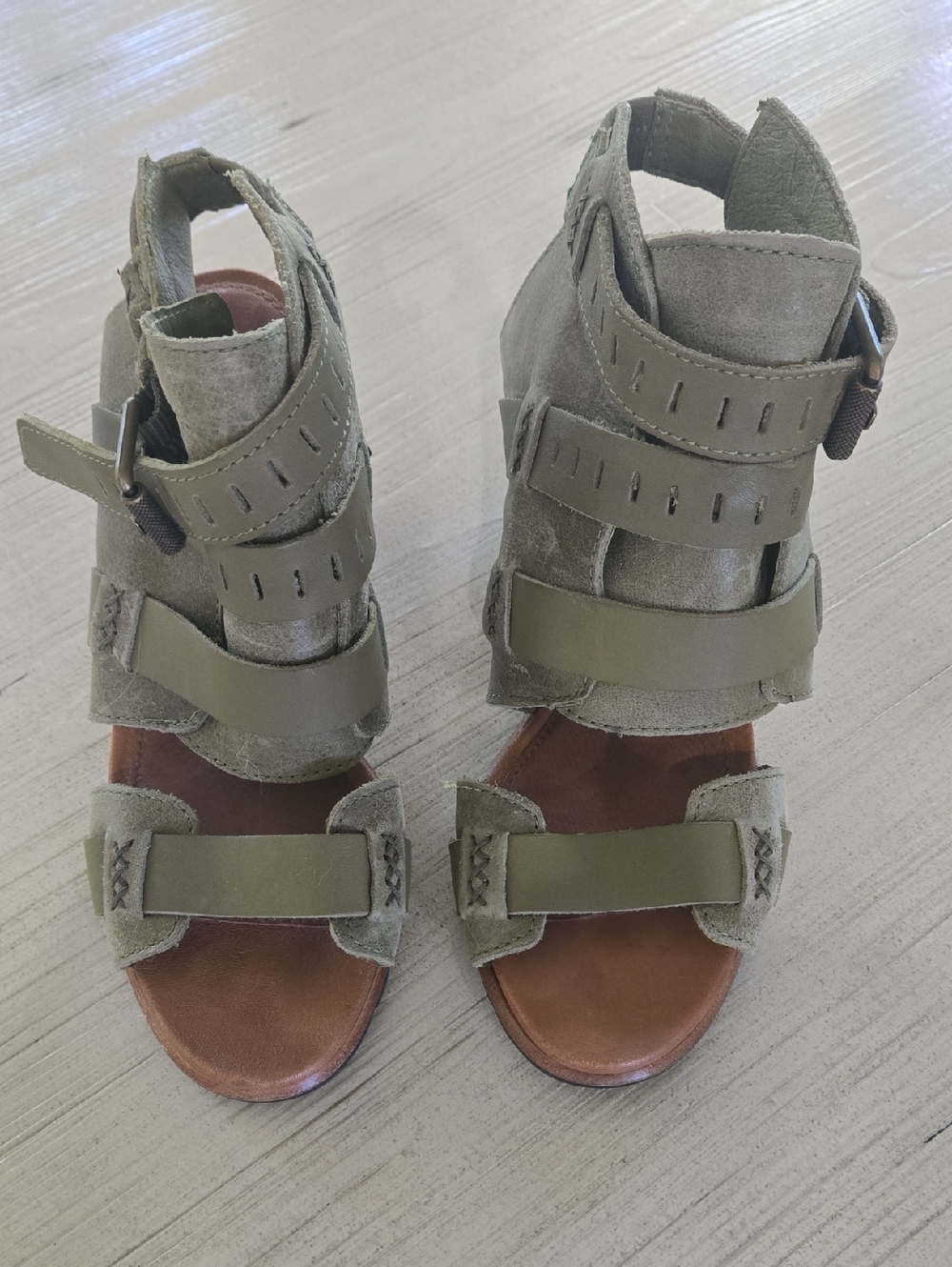 Sorel  Olive Green Suede Strappy Heel Sandals